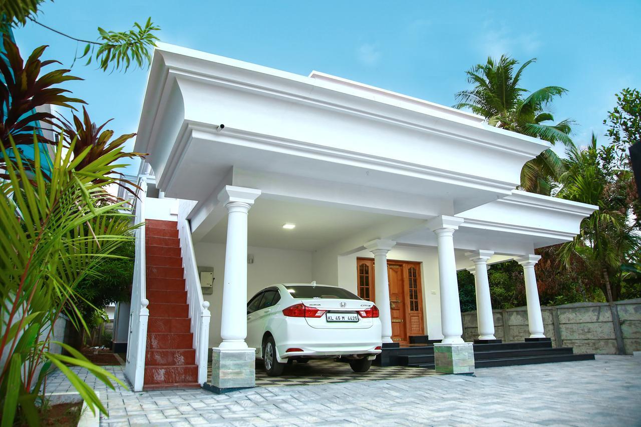 Luxury Villas Of Guruvāyūr Exterior foto